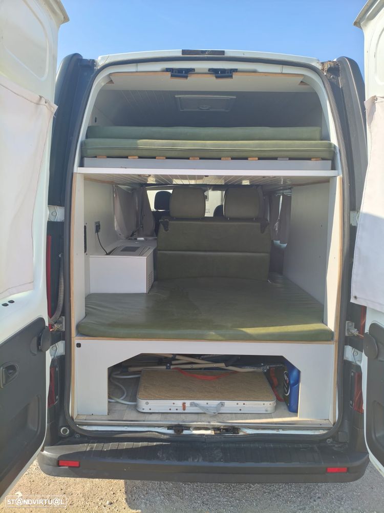 Renault Trafic 4LUG DORMITORIO - 24