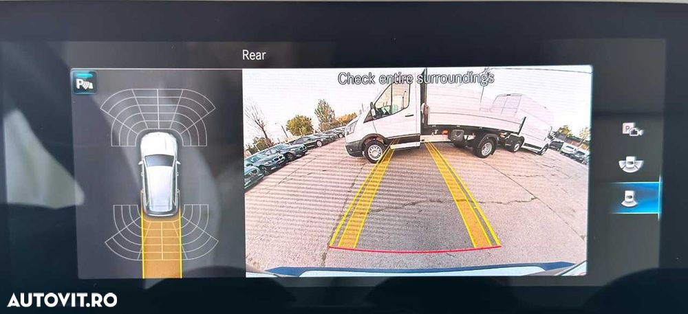 Mercedes-Benz GLB - 34