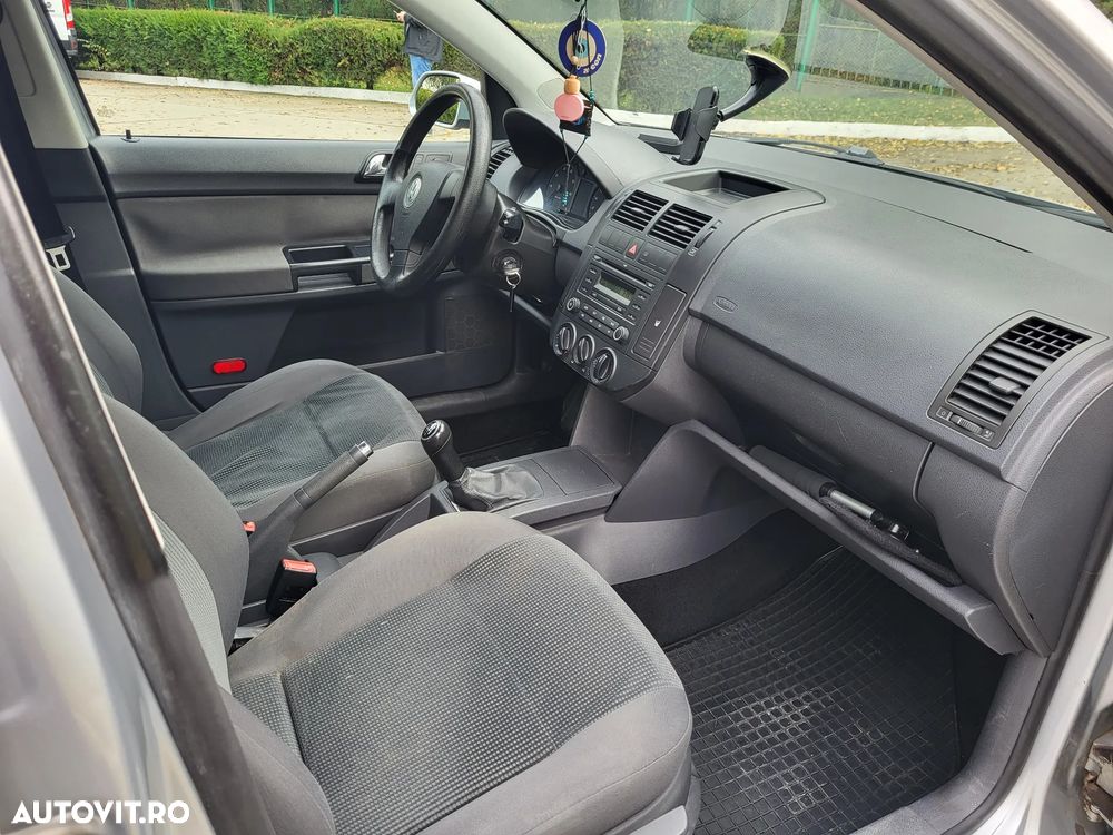 Volkswagen Polo 1.4 Comfortline - 17