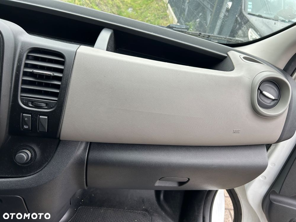 Renault Trafic - 8