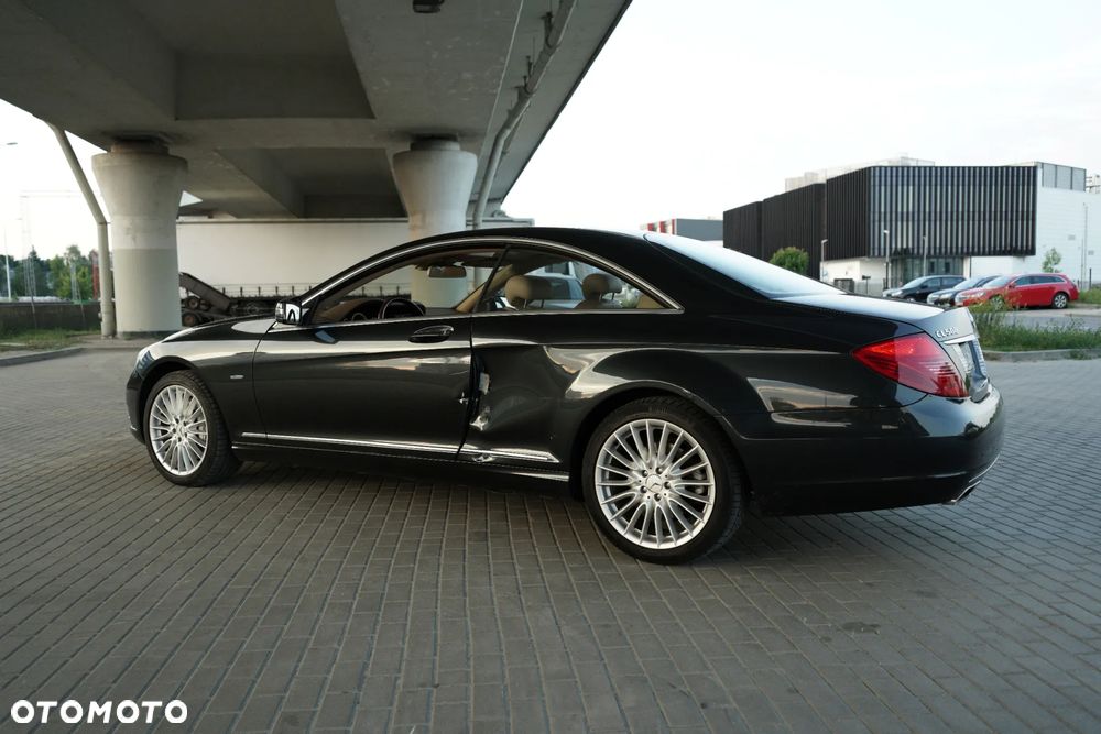 Mercedes-Benz CL 500 4-Matic BlueEff - 31