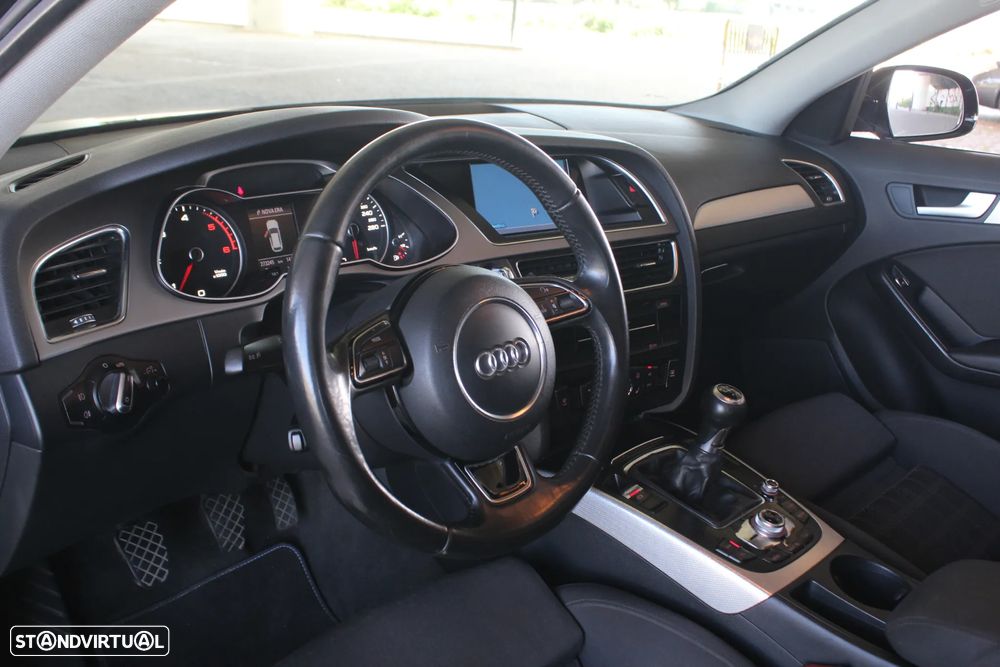 Audi A4 Avant 2.0 TDI DPF S line Sport Pack - 38