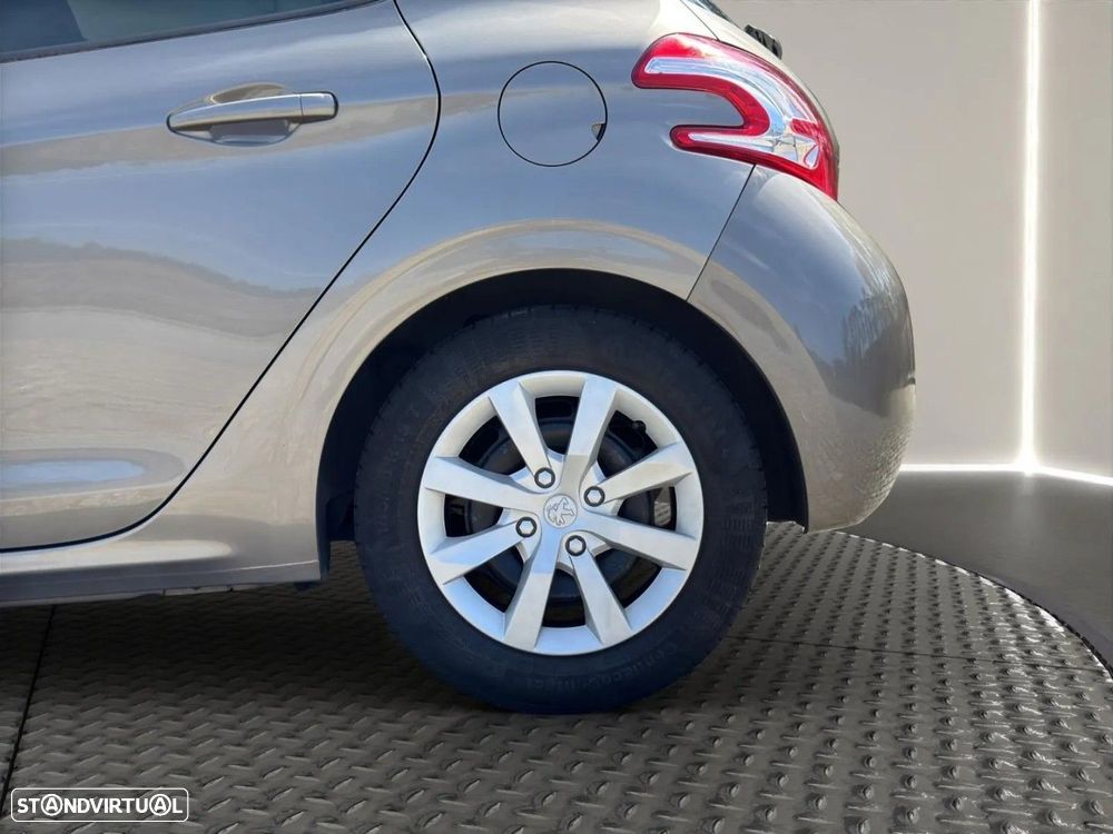 Peugeot 208 1.0 VTi Access - 24