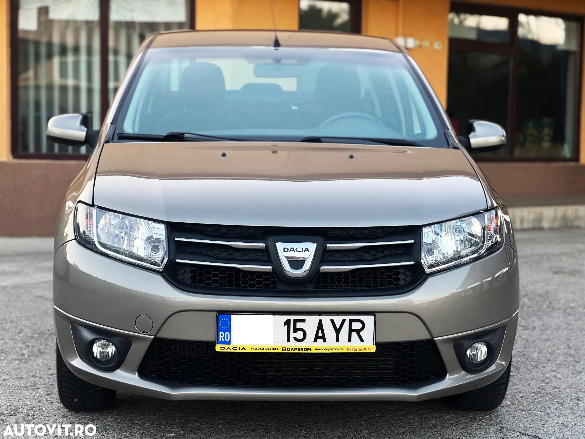 Dacia Logan 0.9 TCe Laureate - 1
