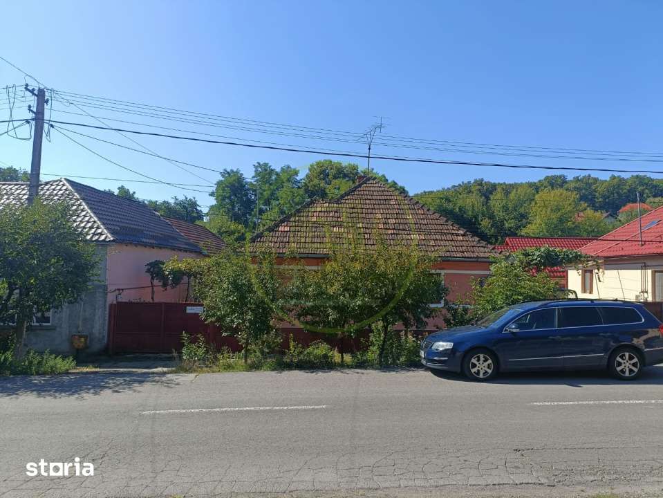 Casa de vanzare Reghin zona semicentrala - Imagine principală: 3/14