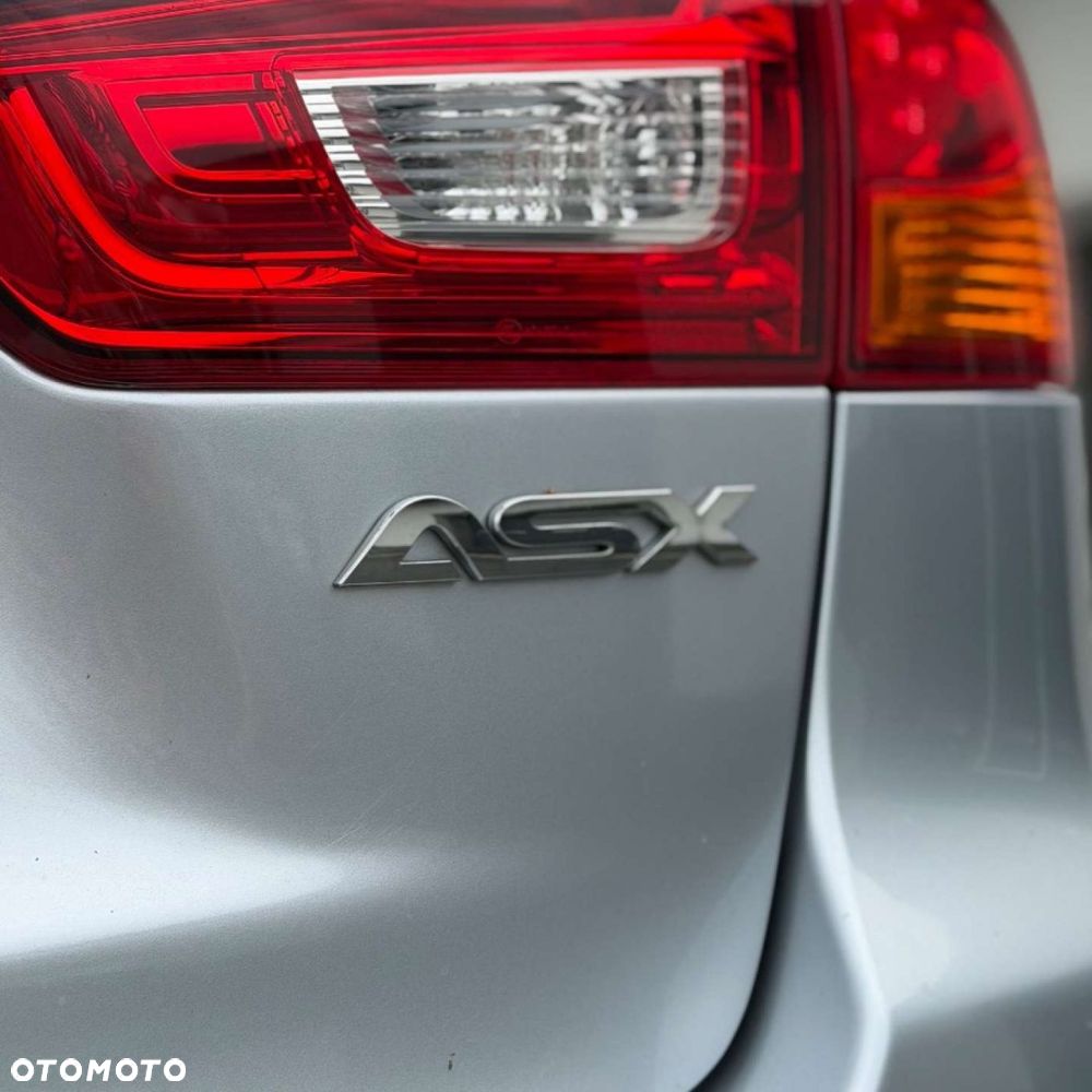Mitsubishi ASX - 9