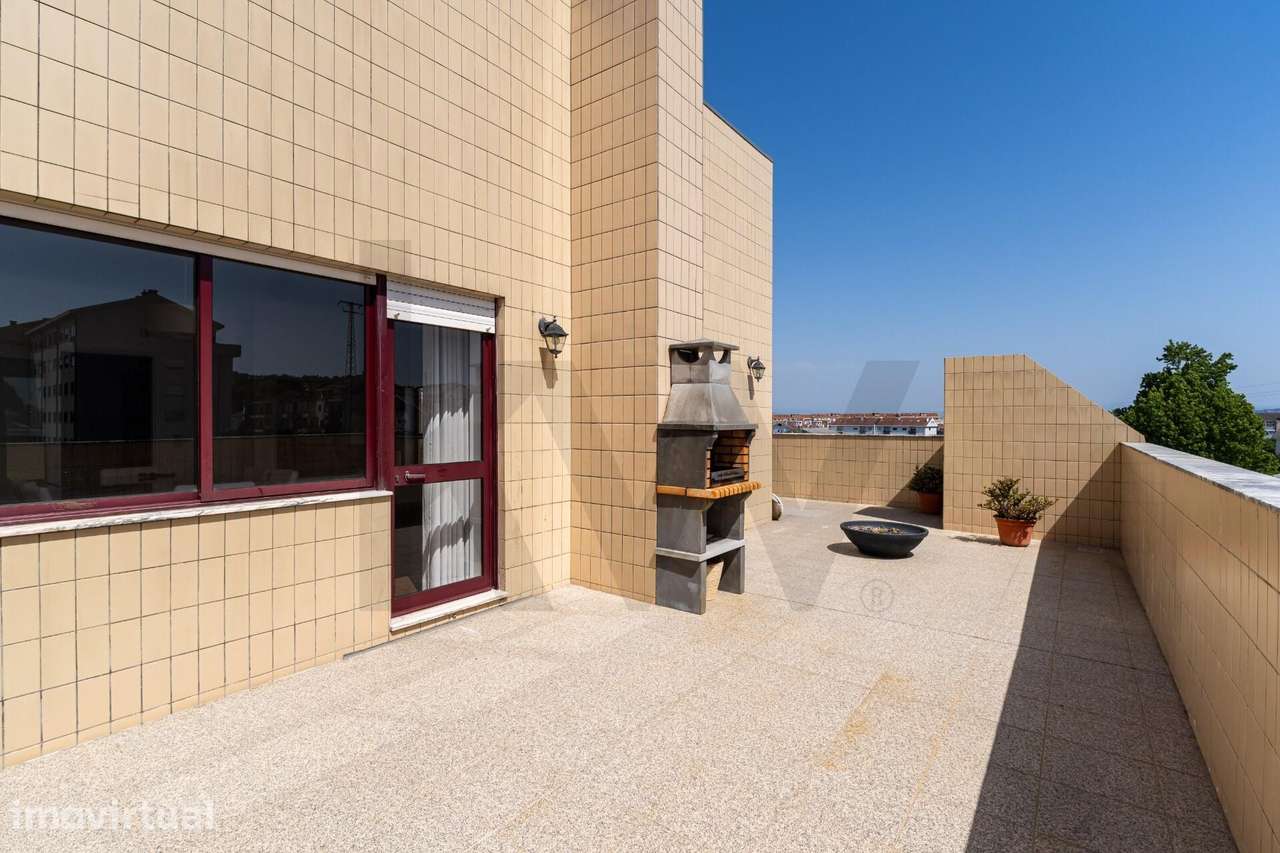 Penthouse com Vistas Desafogadas, localizada em Vila Nova de Gaia - Grande imagem: 5/28