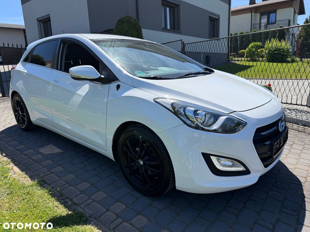 Hyundai i30 blue 1.4 YES Gold - 27