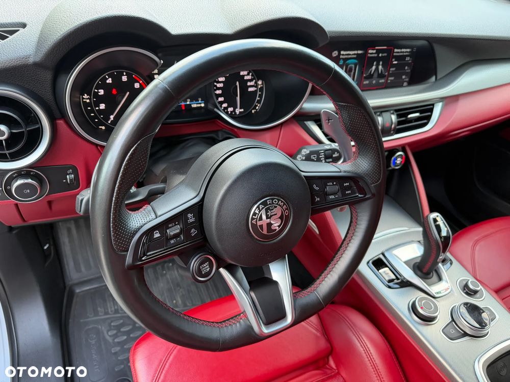 Alfa Romeo Stelvio 2.0 Turbo Veloce Q4 - 27