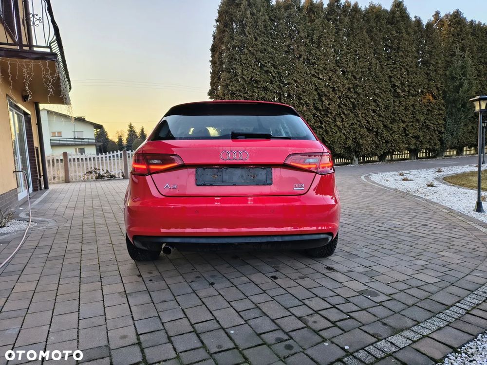 Audi A3 Sportback - 6
