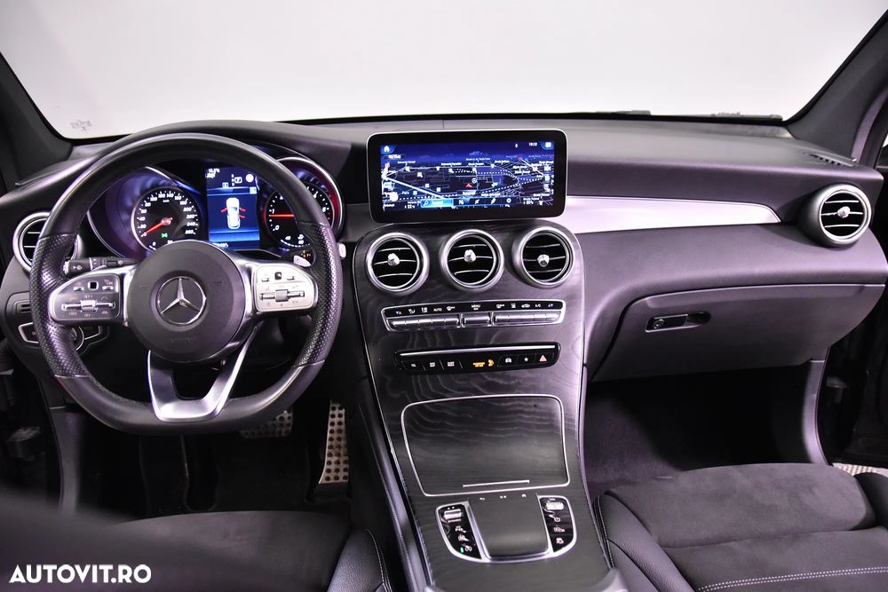 Mercedes-Benz GLC 300 d 4Matic 9G-TRONIC - 9