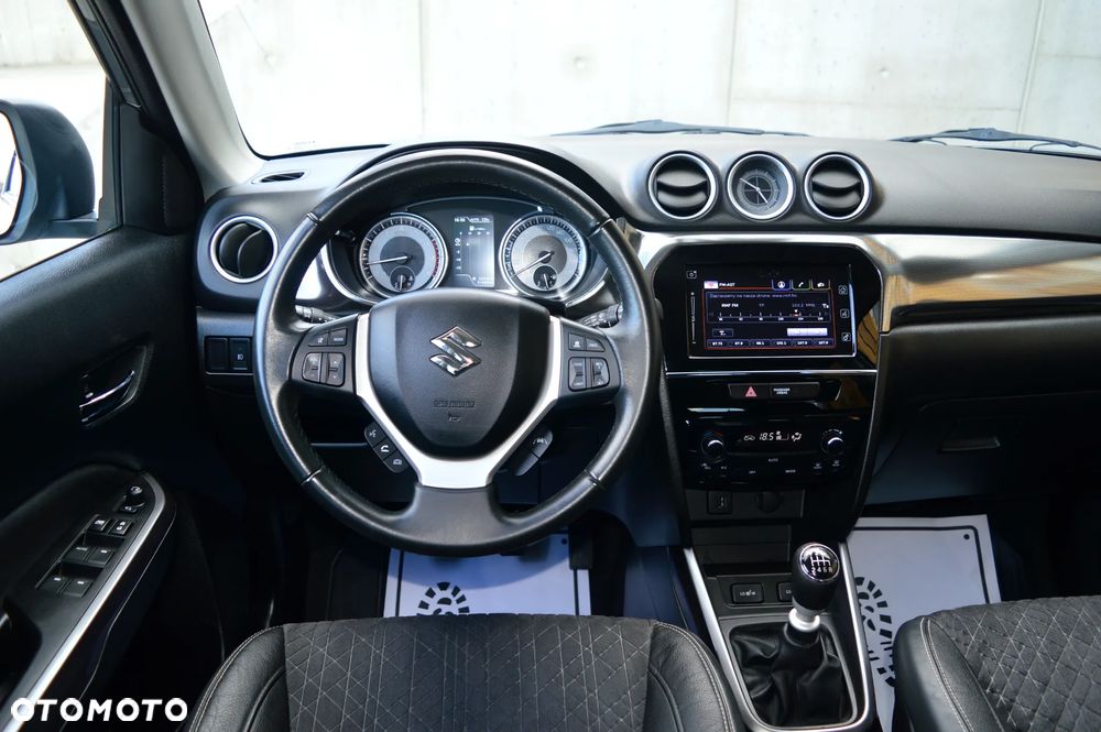 Suzuki Vitara 1.4 Boosterjet Hybrid Allgrip Comfort+ "SHINKAI" - 14