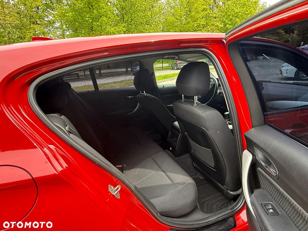 BMW Seria 1 116i - 15