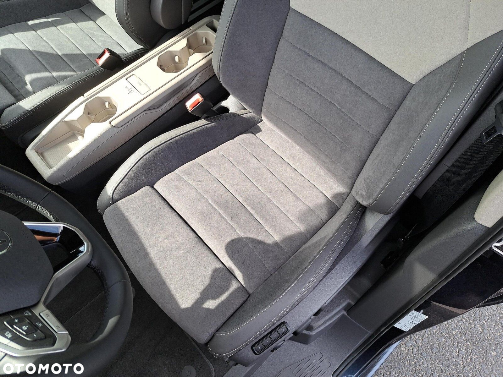 Volkswagen Multivan - 16