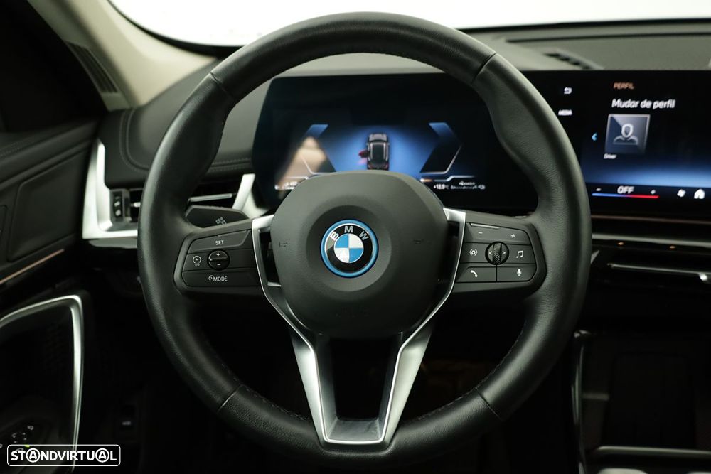 BMW X1 xDrive25e - 14
