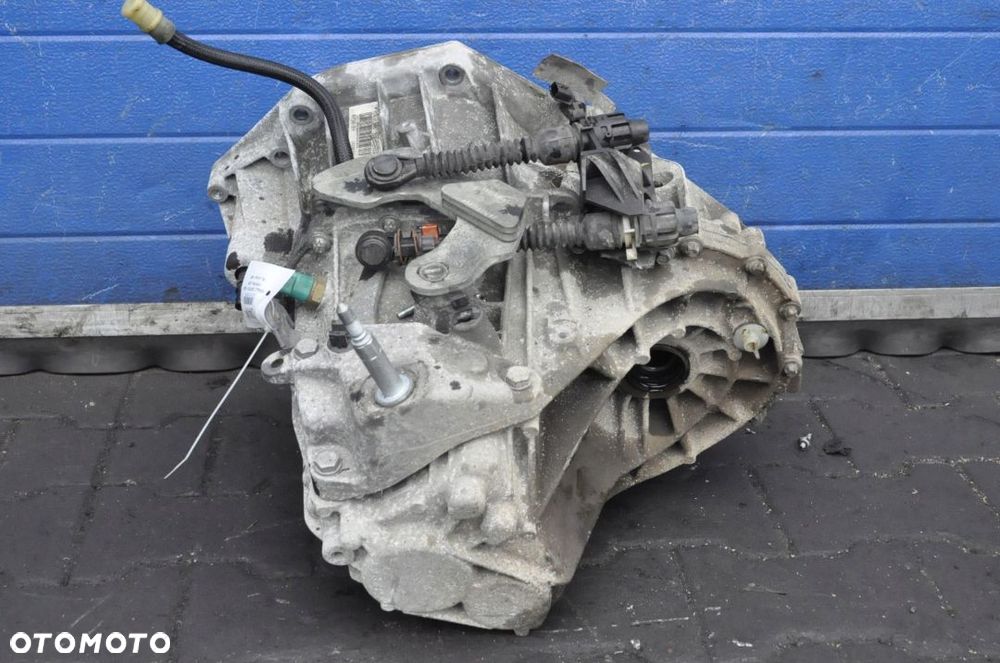 CAPTUR I 1.5DCI 81kW 110KM SKRZYNIA TL4080 45 tys - 2