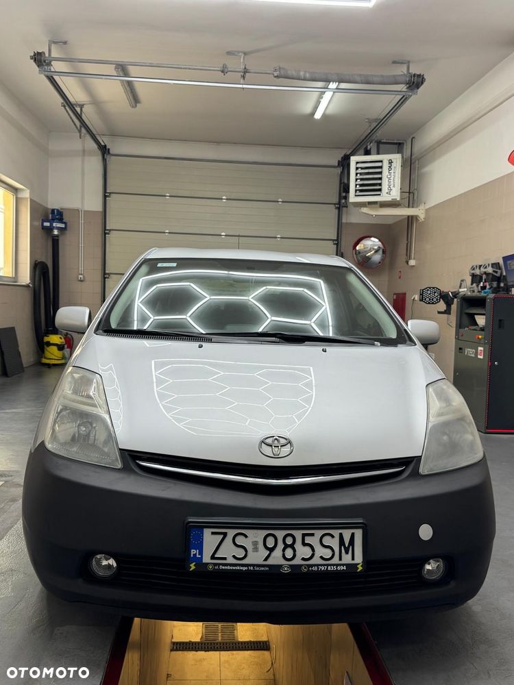 Toyota Prius 1.5 VVT-i Sol (nav) - 2