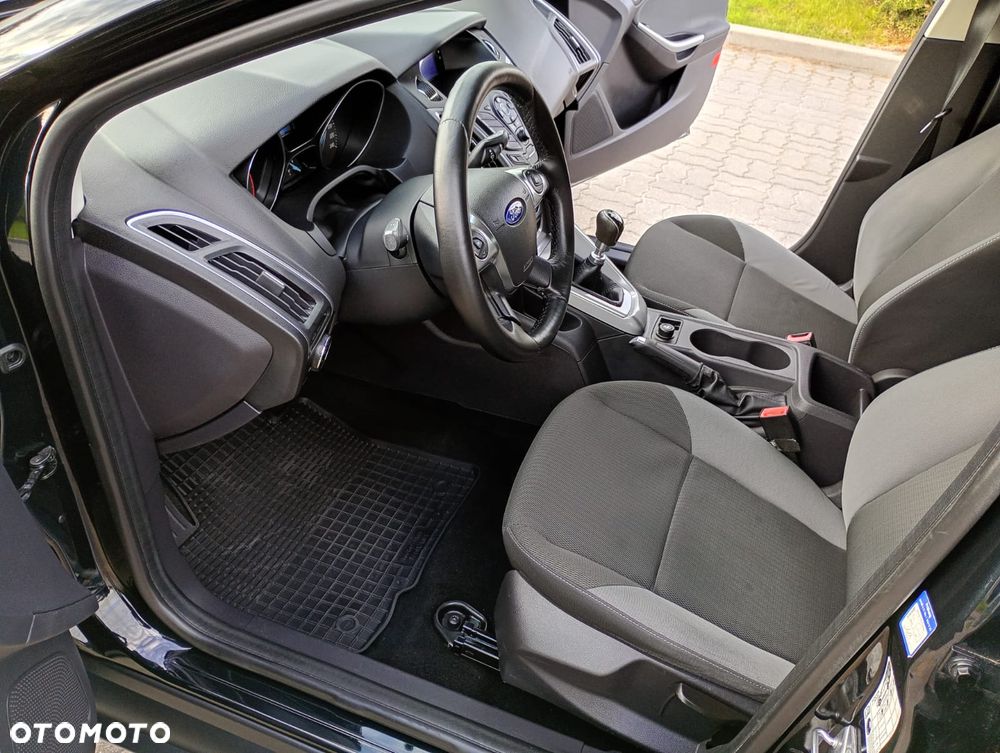Ford Focus - 8