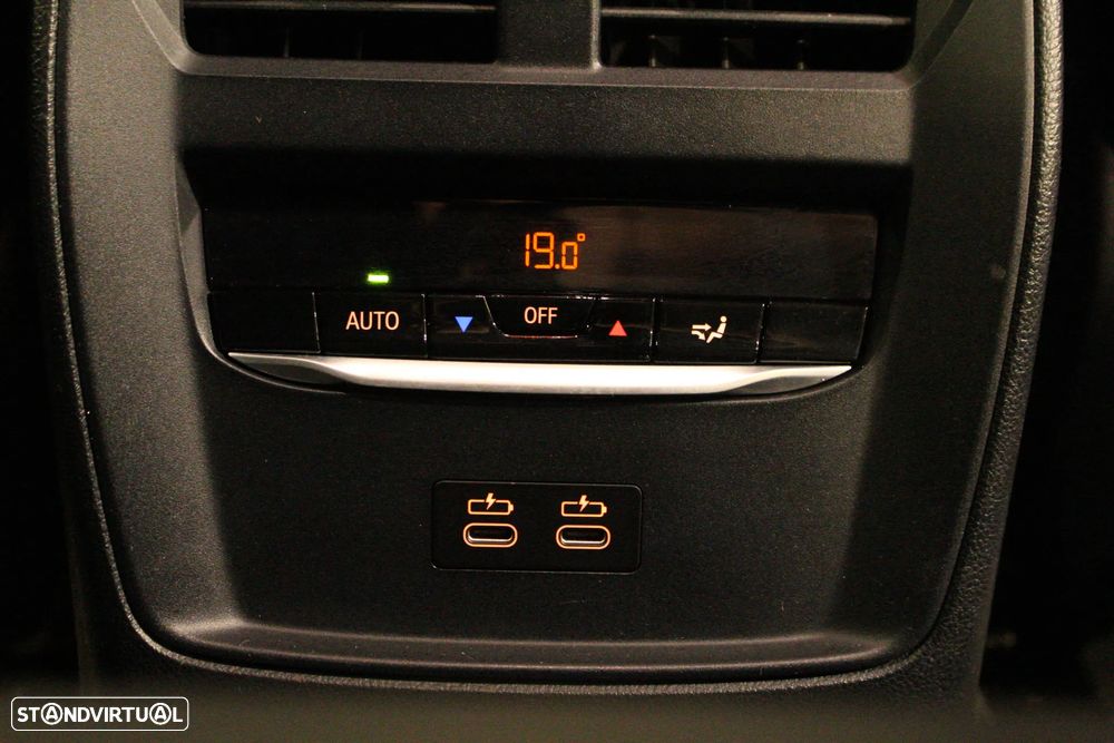 BMW 330 e Line Sport Auto - 24