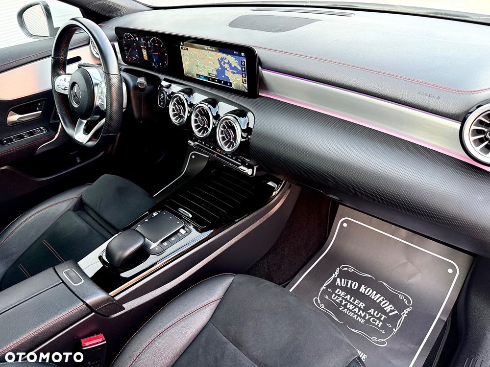 Mercedes-Benz CLA - 32
