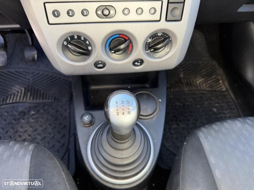 Ford Fiesta 1.25 First Edition - 11