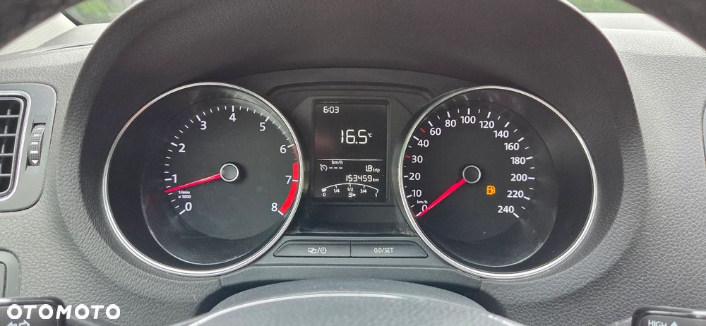 Volkswagen Polo - 11