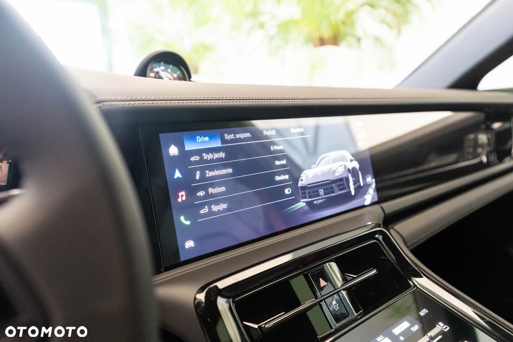 Porsche Panamera 4S E-Hybrid - 25