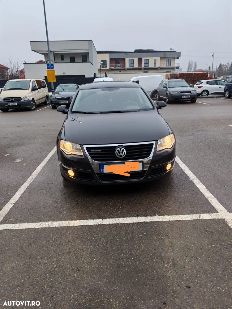 Volkswagen Passat 2.0 TDI Comfortline DPF BlueMotion Technology - 2