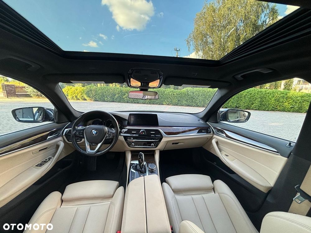 BMW Seria 5 530i xDrive Luxury Line sport - 19