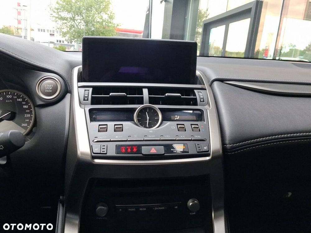Lexus NX 300 F Impression AWD - 20