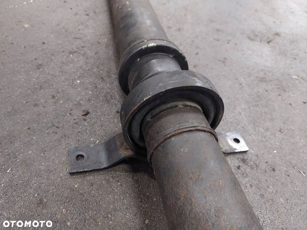 WAŁ NAPĘDOWY AUDI A8 D3 3.0 TDI AUTOMAT 4E0521101D - 2