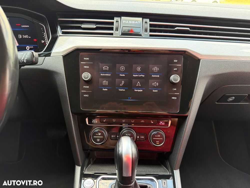Volkswagen Passat 1.6 TDI SCR DSG Comfortline - 21