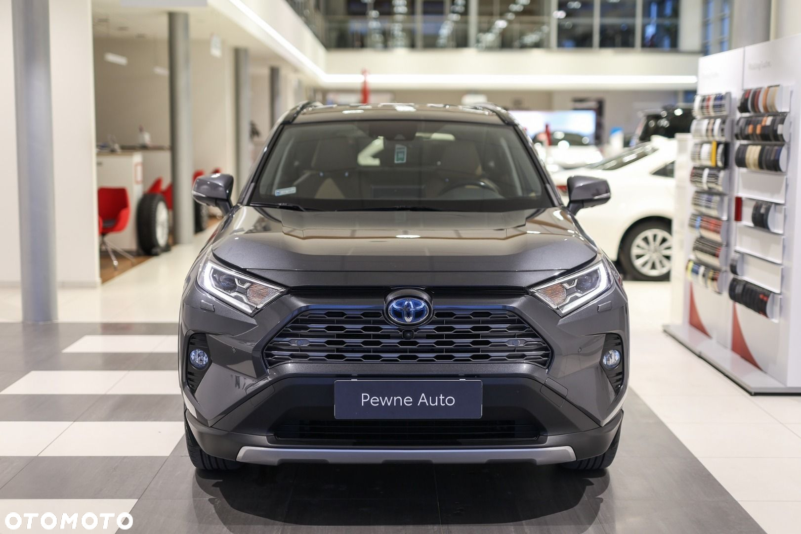 Toyota RAV4 - 5