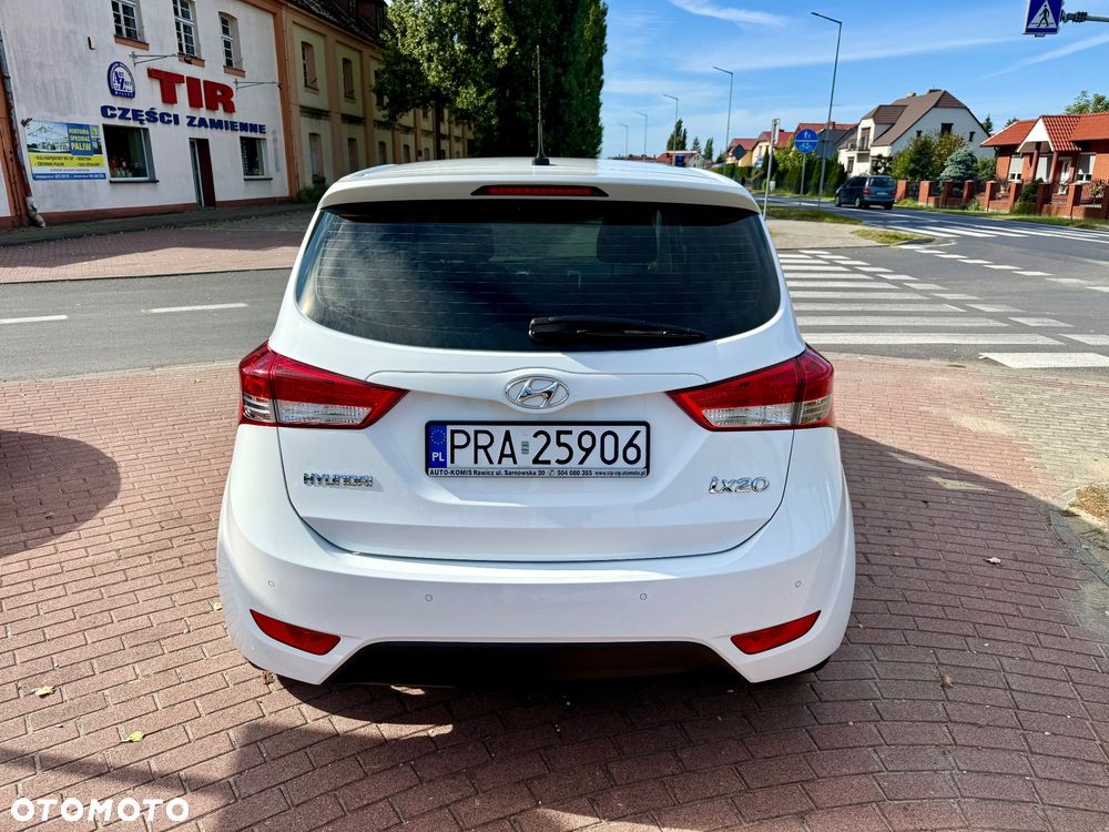 Hyundai Ix20 2016 photo 5
