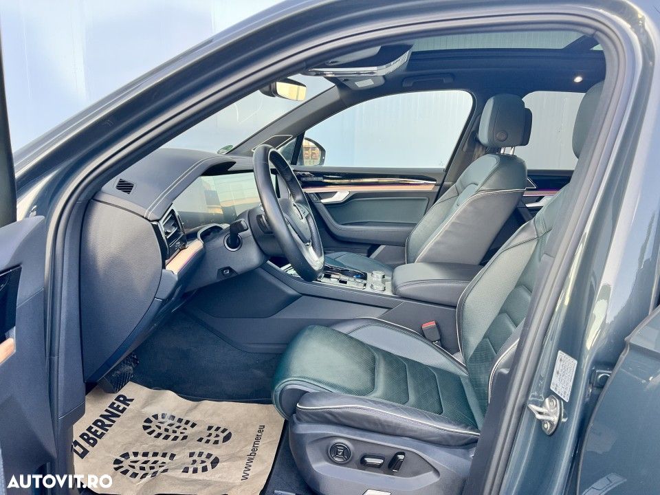 Volkswagen Touareg - 6