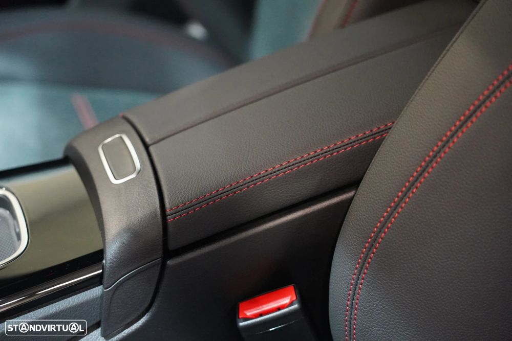 Mercedes-Benz A 250 e - 31