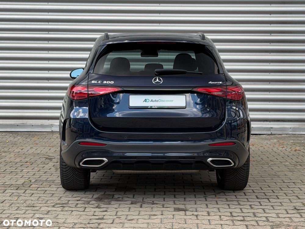 Mercedes-Benz GLC 300 4Matic 9G-TRONIC AMG Line Advanced - 4