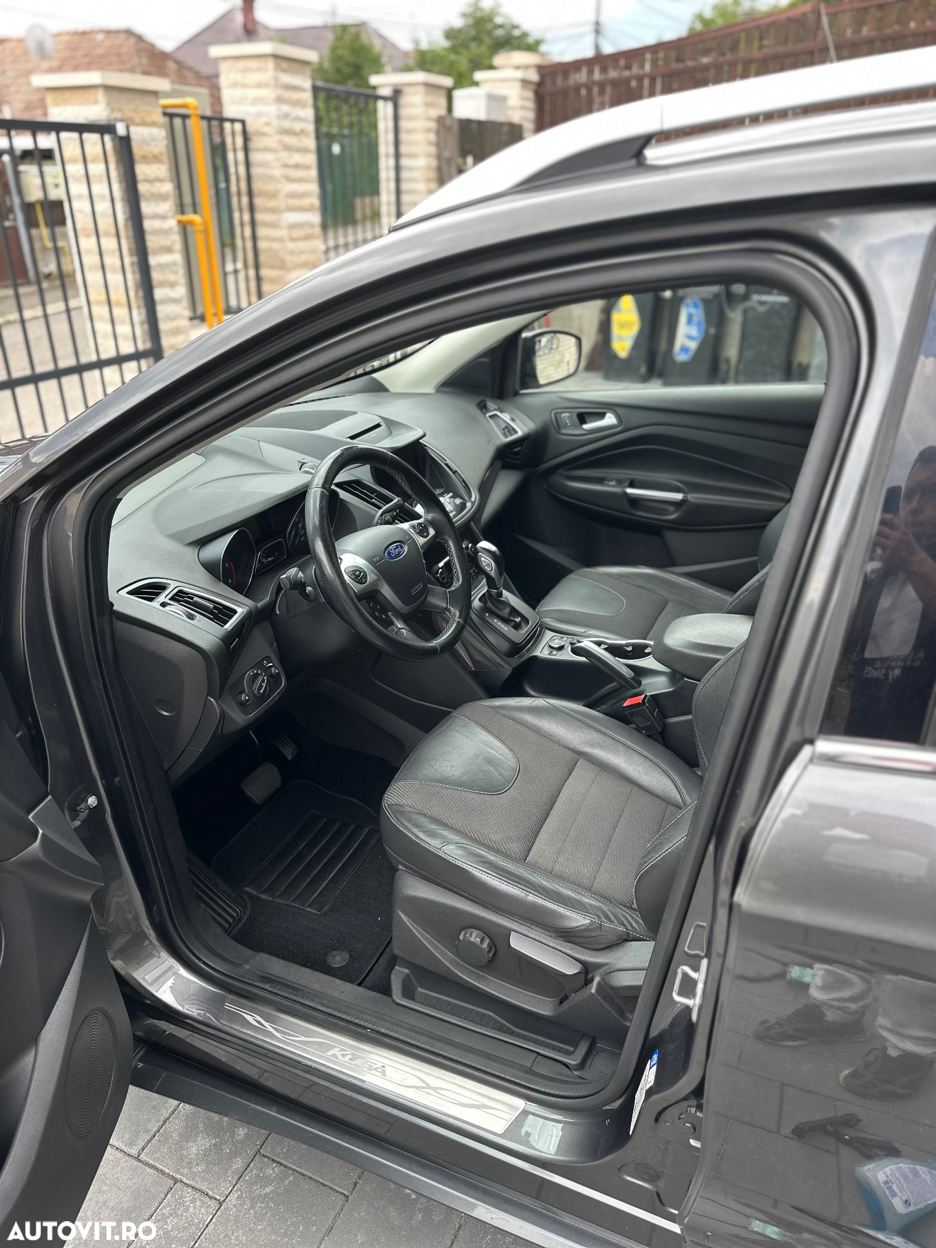 Ford Kuga 2.0 TDCi 4x4 Aut. Individual - 32