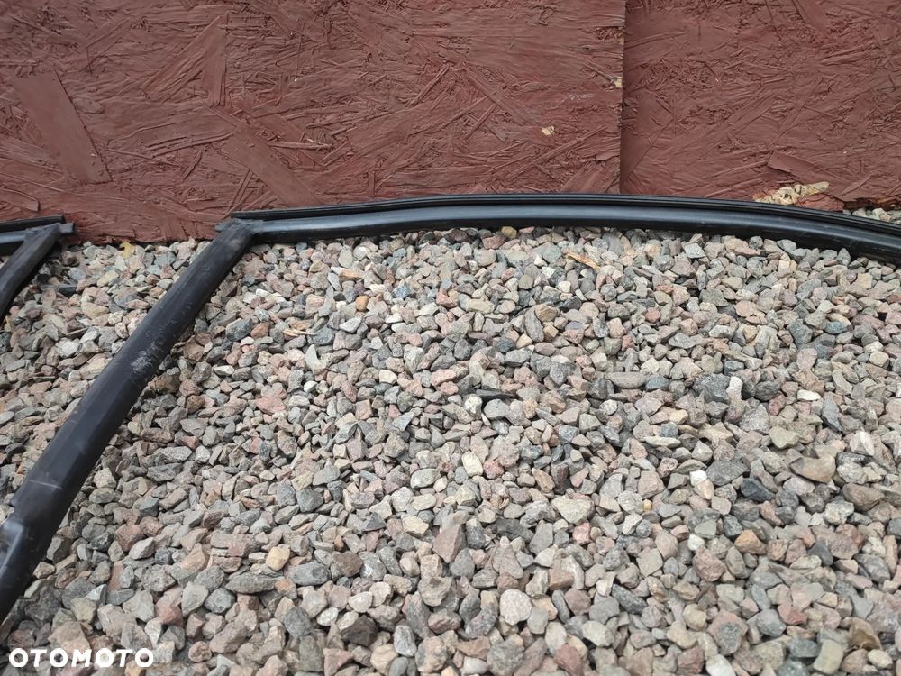 BMW E46 COUPE ORYGINALNE CZARNE USZCZELKI DRZWI LEWA / PRAWA ( USZCZELKA LEWA / PRAWA DRZWI )  PODGRZEWANE EUROPA O NR. 51 71 7 161 687 / 51 71 7 161 688 OEM - 29