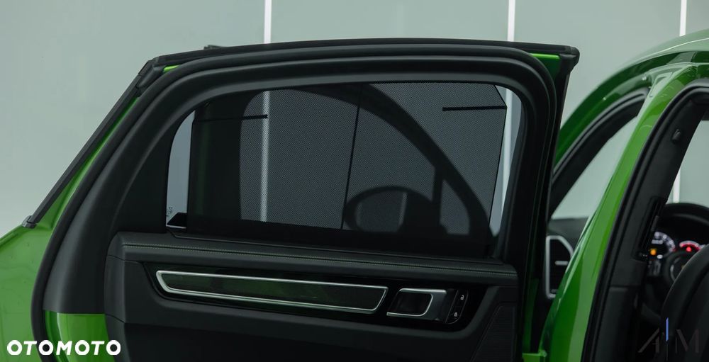 Porsche Cayenne - 36