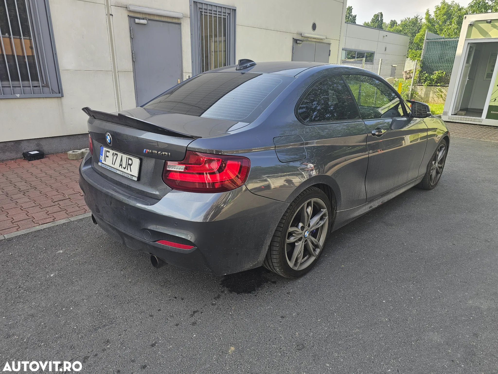 BMW M2 M240i xDrive AT - 3