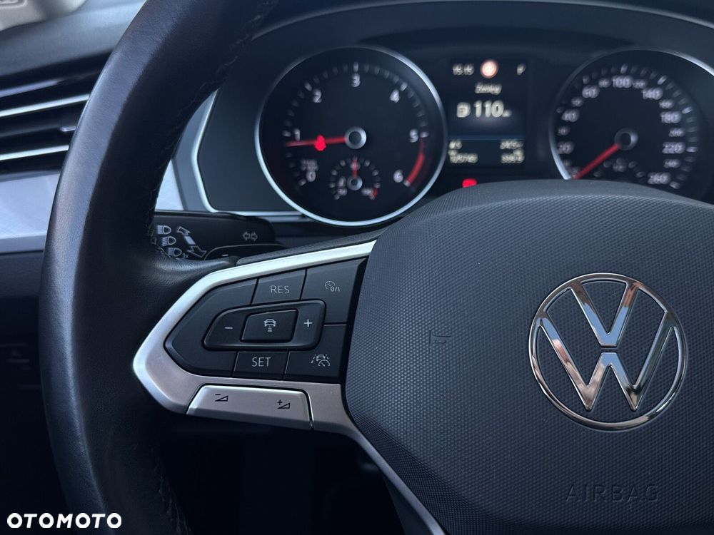 Volkswagen Passat Variant 2.0 TDI SCR Business DSG - 20