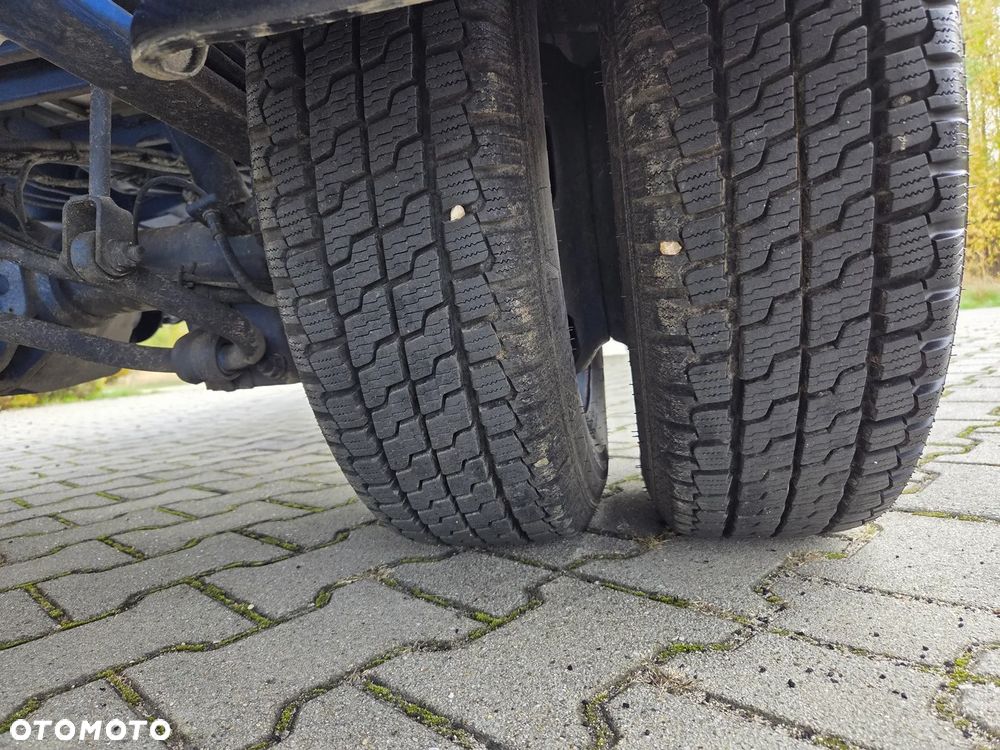 Mercedes-Benz Sprinter 412D - 14