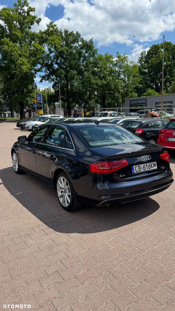 Audi A4 Limousine - 12