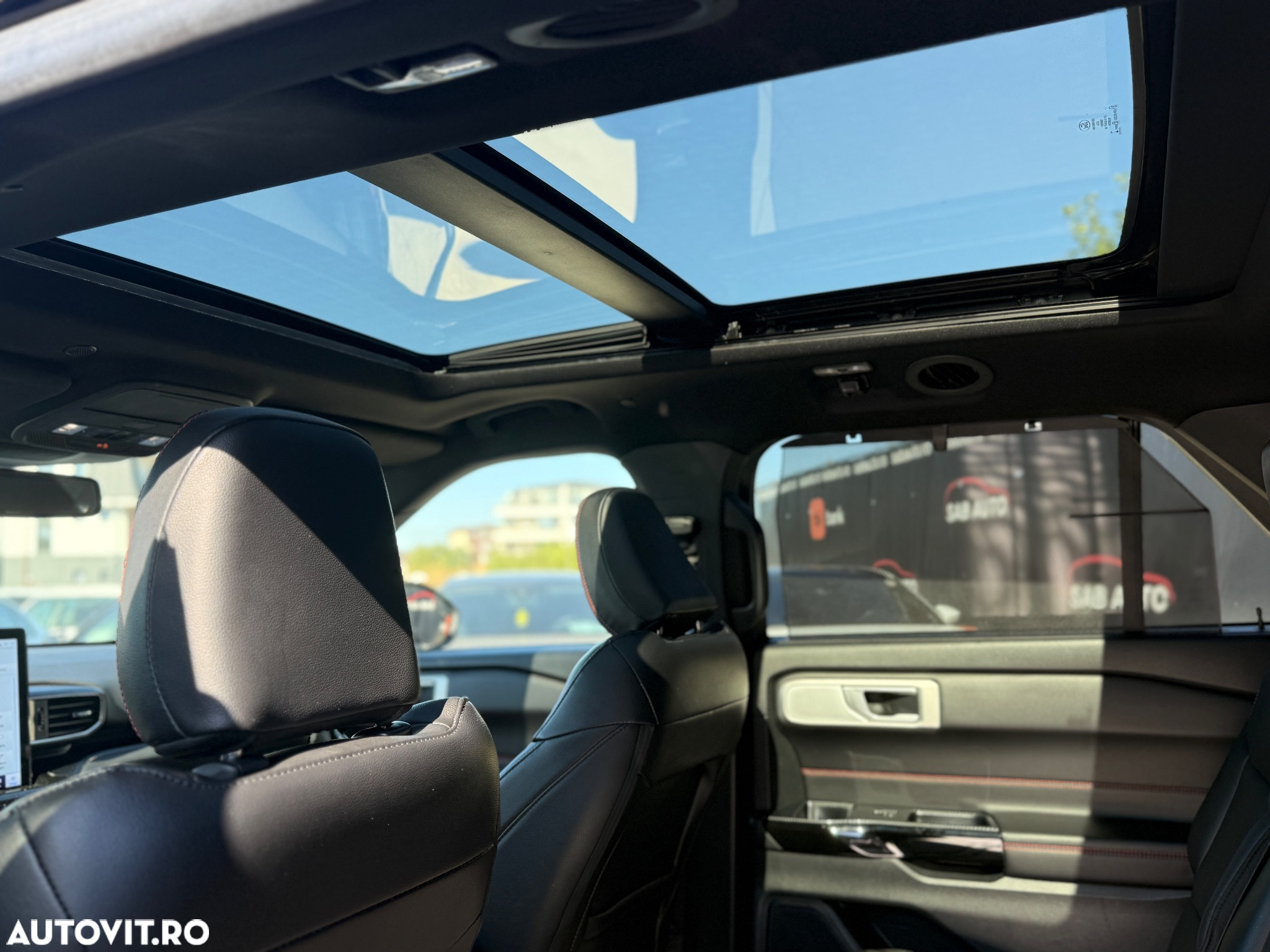 Ford Explorer 3.0 PHEV ST-Line - 27