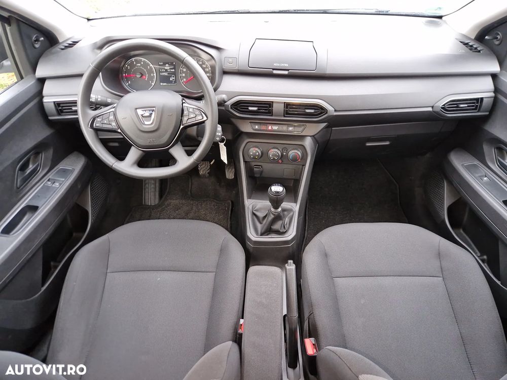 Dacia Sandero - 5