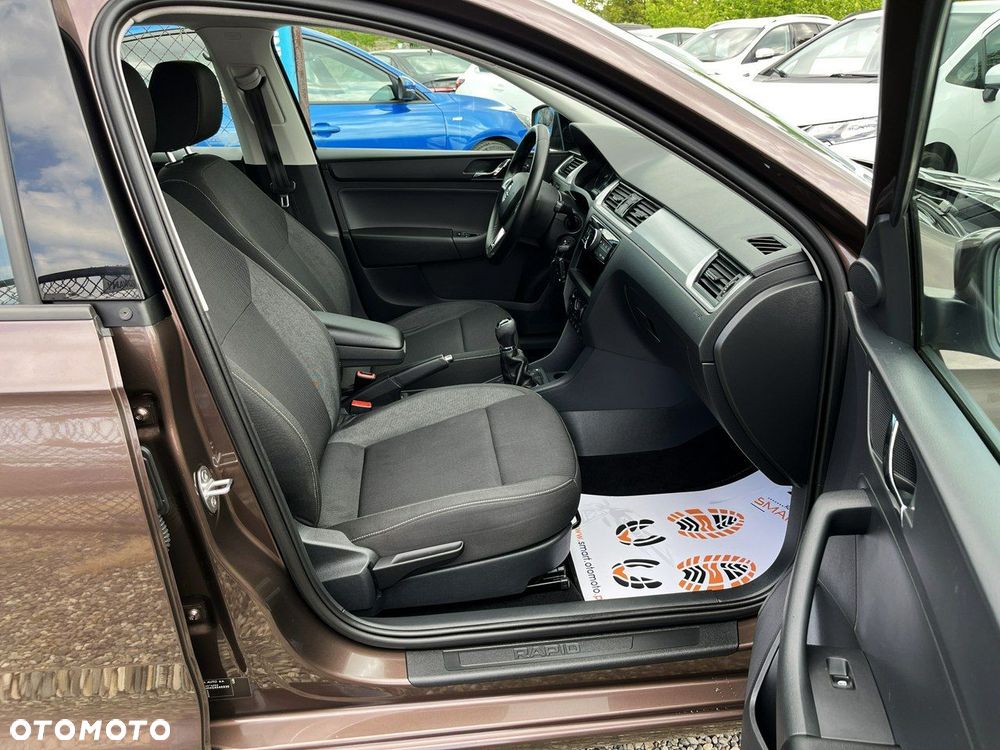 Skoda RAPID - 27