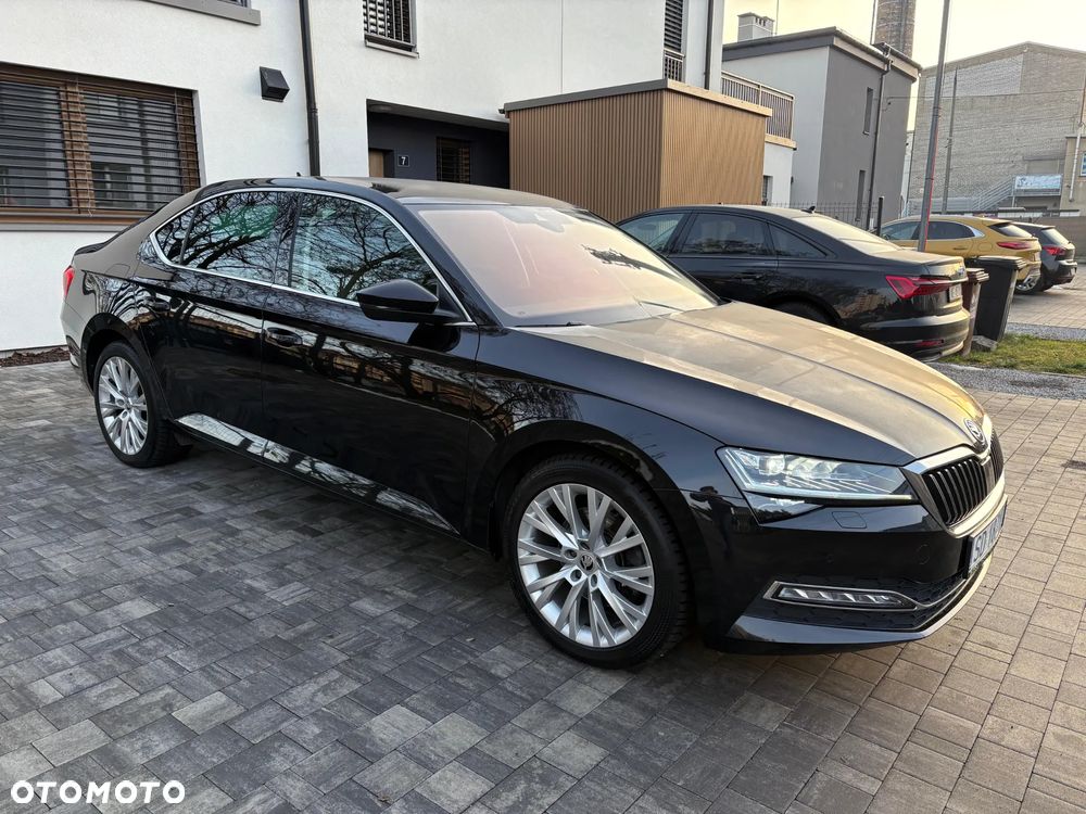 Skoda Superb 2.0 TDI SCR Ambition DSG - 2