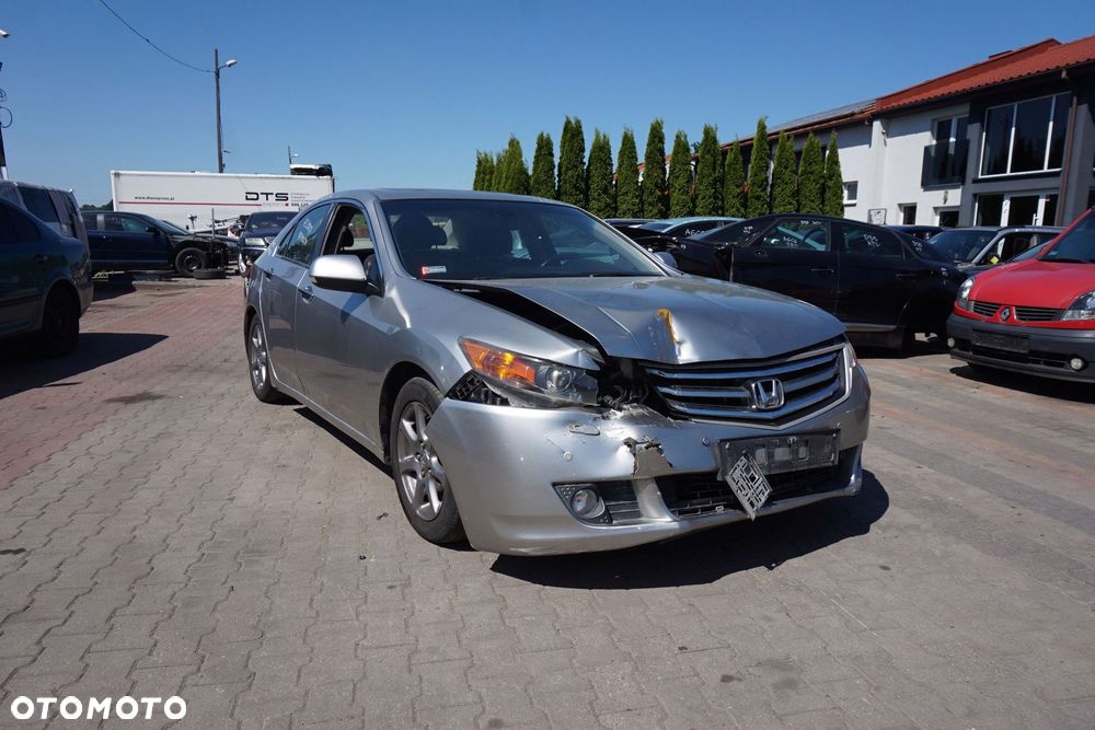 HONDA ACCORD VIII SEDAN 2008 NH743M 2.0 16V R20A3 156KM SREBRNY na części - 7