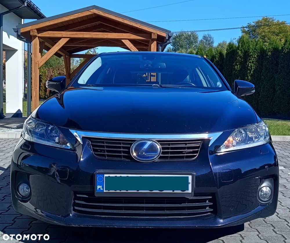 Lexus CT - 3